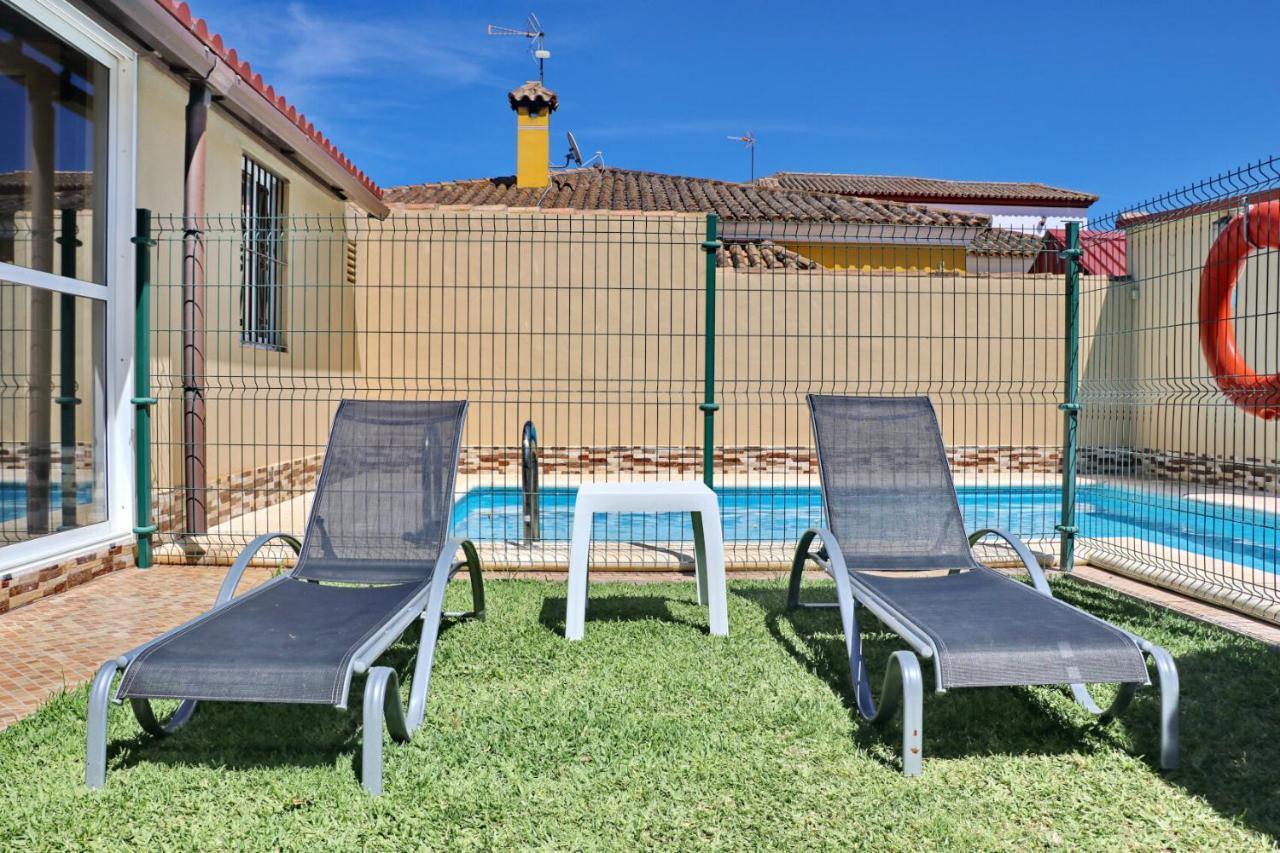 Bungalow Curro Pareja 97 โกนิล เด ลาฟรอนเตรา ภายนอก รูปภาพ