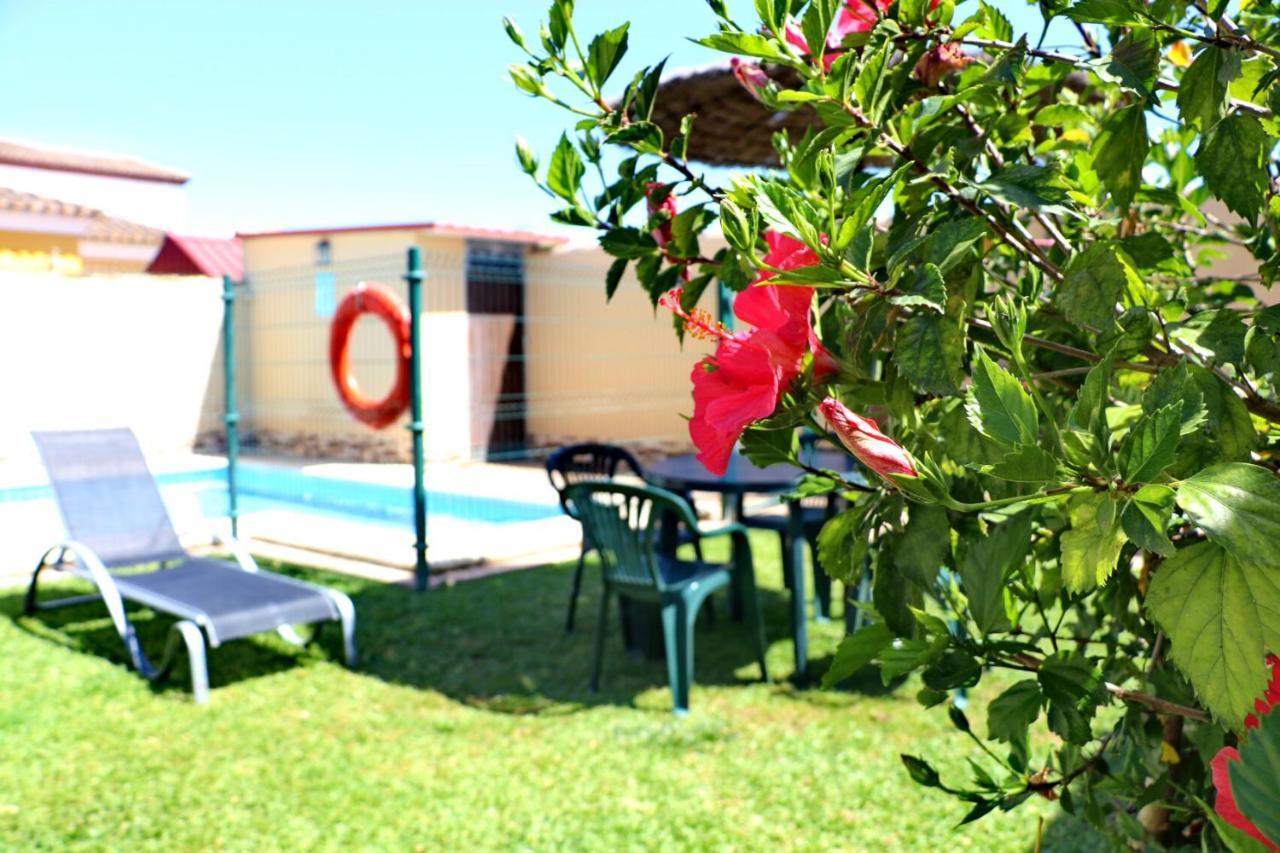 Bungalow Curro Pareja 97 โกนิล เด ลาฟรอนเตรา ภายนอก รูปภาพ