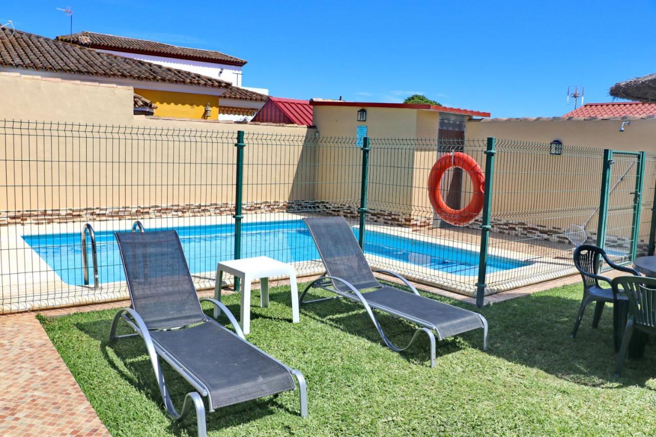Bungalow Curro Pareja 97 โกนิล เด ลาฟรอนเตรา ภายนอก รูปภาพ