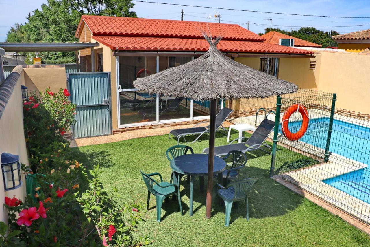 Bungalow Curro Pareja 97 โกนิล เด ลาฟรอนเตรา ภายนอก รูปภาพ