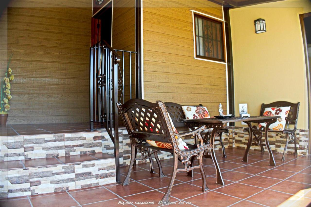 Bungalow Curro Pareja 97 โกนิล เด ลาฟรอนเตรา ภายนอก รูปภาพ