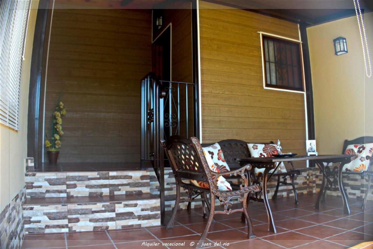 Bungalow Curro Pareja 97 โกนิล เด ลาฟรอนเตรา ภายนอก รูปภาพ